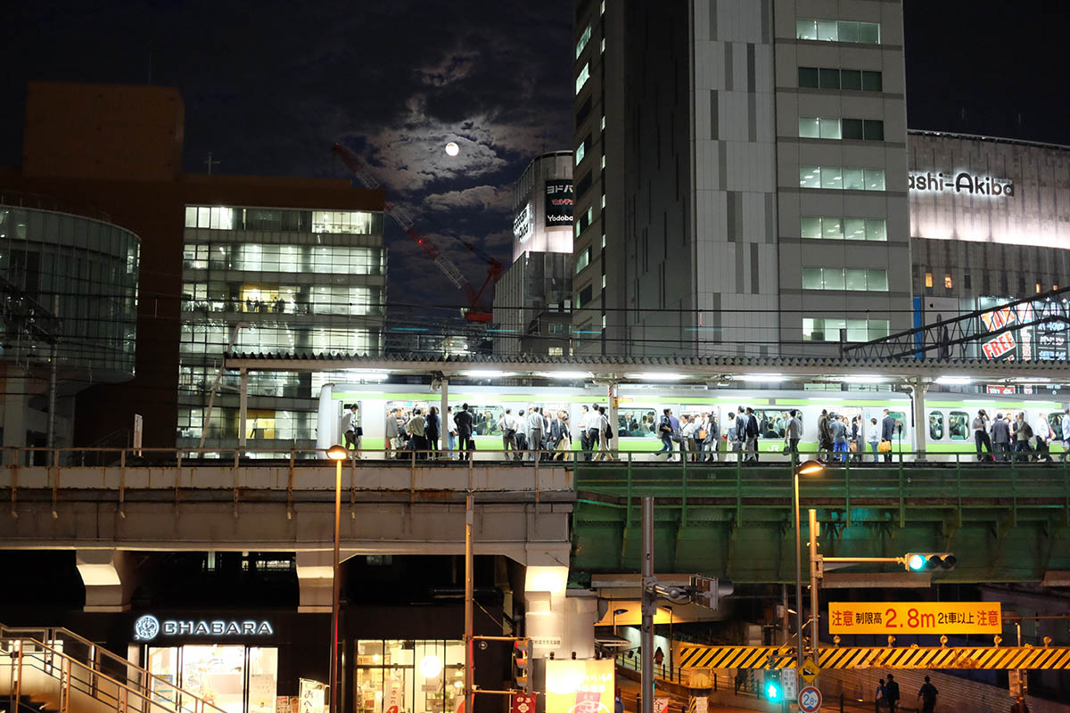 rush_hour_akihabara